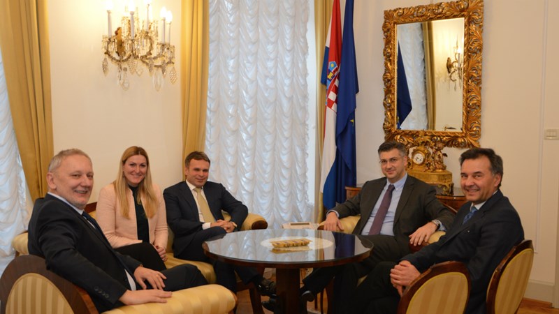 Predsjednik Vlade s Mihom Glavićem i Vedranom Pavlekom